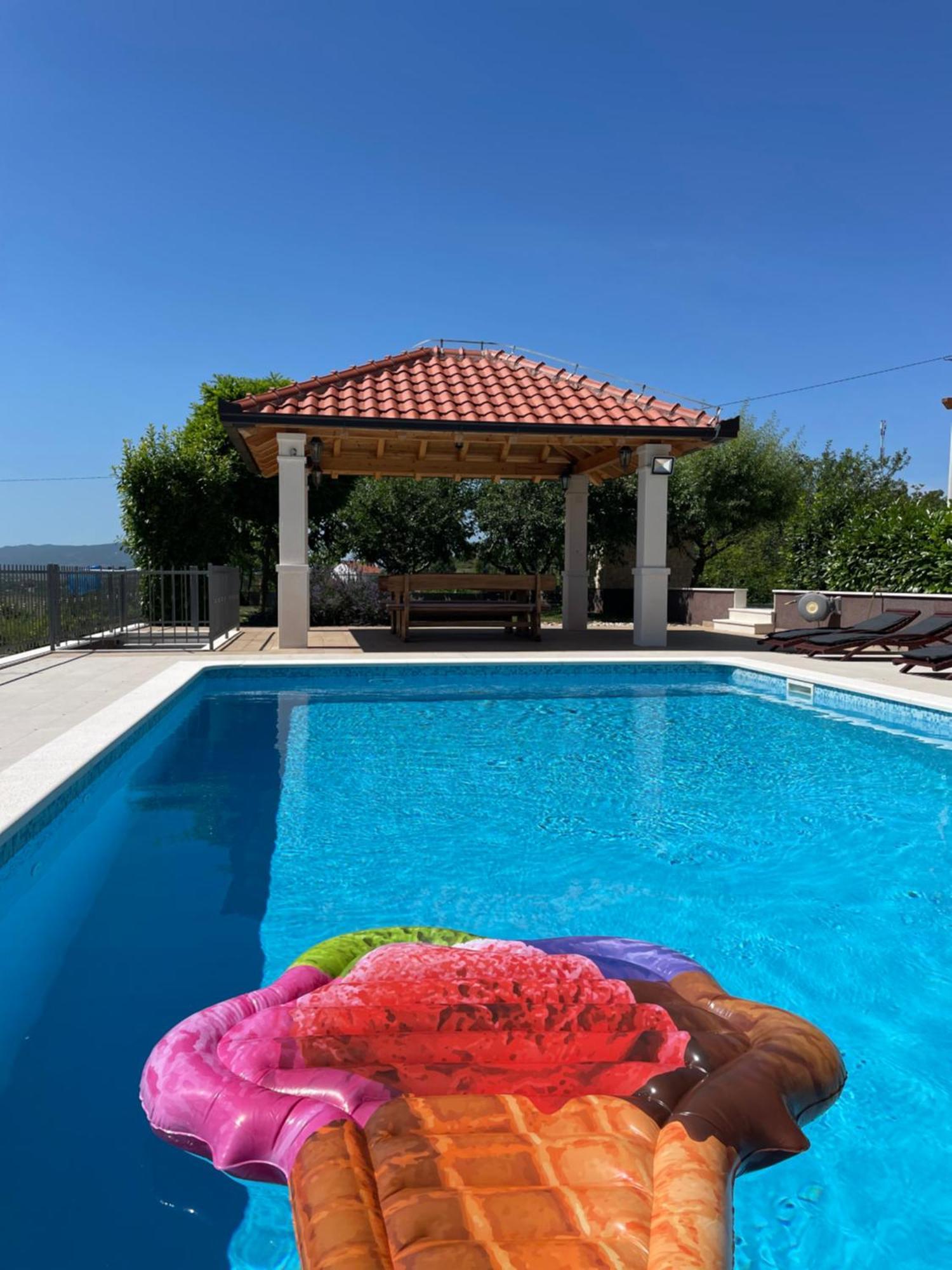 טריליי Villa Duje מראה חיצוני תמונה